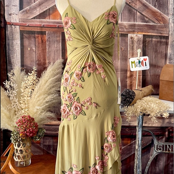 Sue Wong Dresses & Skirts - SUE WONG GREEN OLIVE DRESS SIZE 10